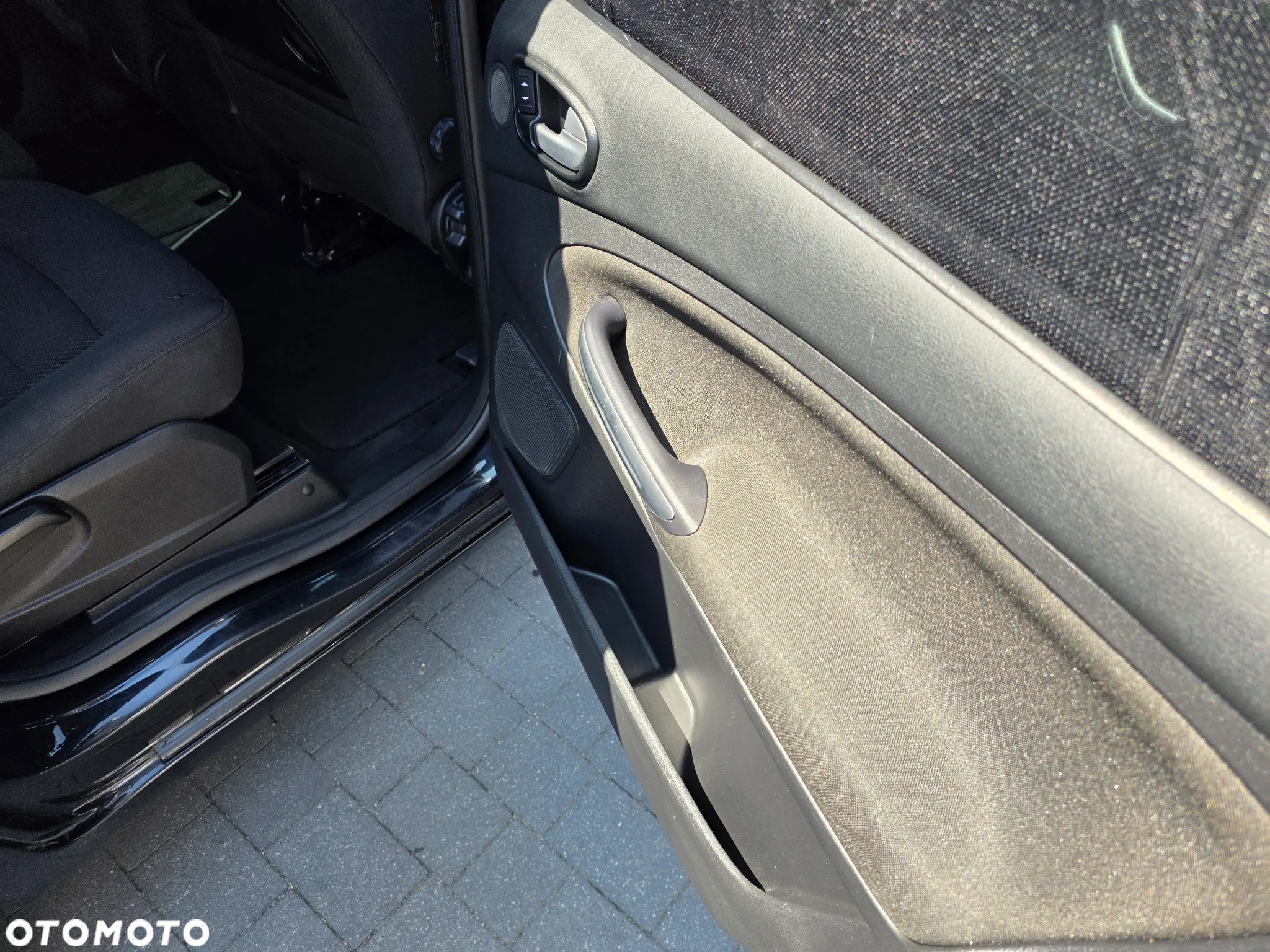 Ford S-Max 2.0 TDCi DPF Titanium - 12