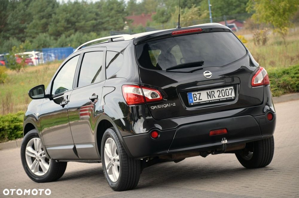 Nissan Qashqai+2 2011