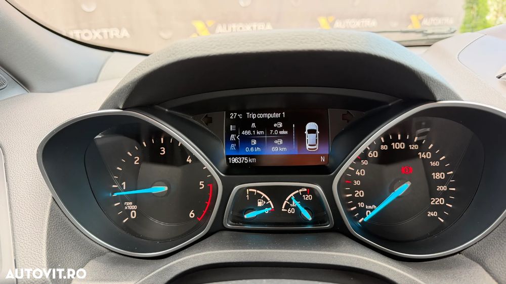 Ford Kuga 1.5 TDCi 2WD ST-Line - 19