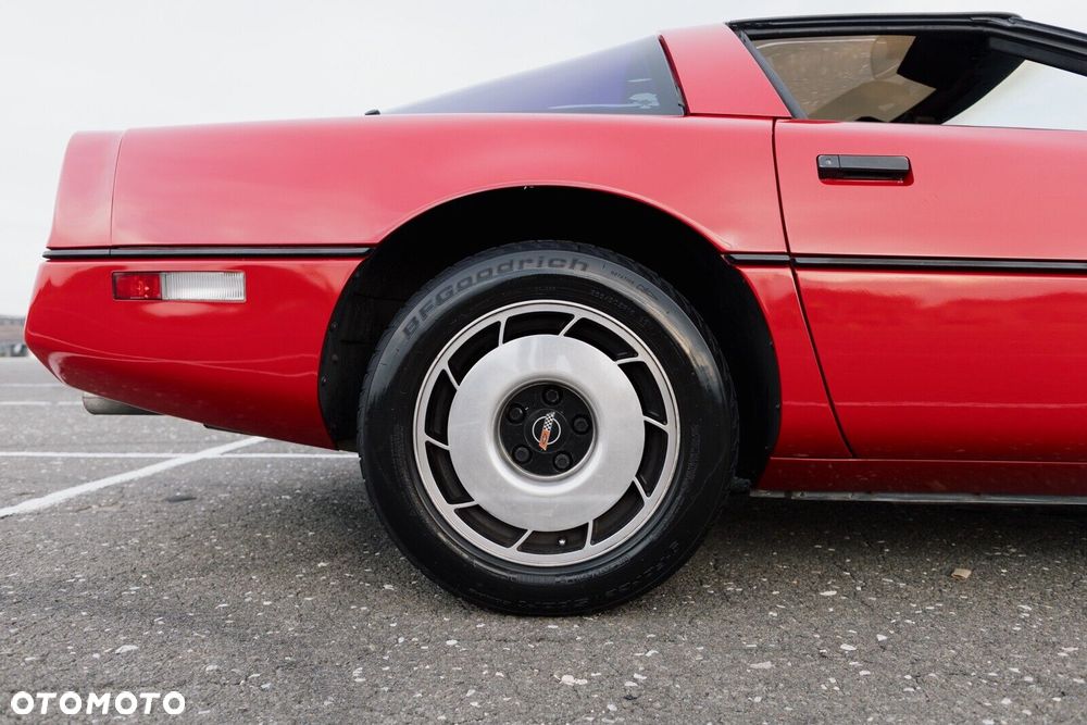 Chevrolet Corvette - 6