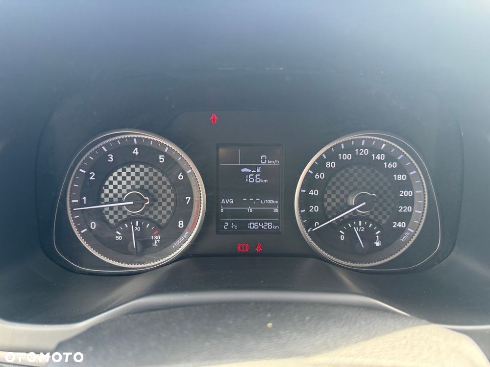 Hyundai Elantra 1.6 Classic Plus - 17