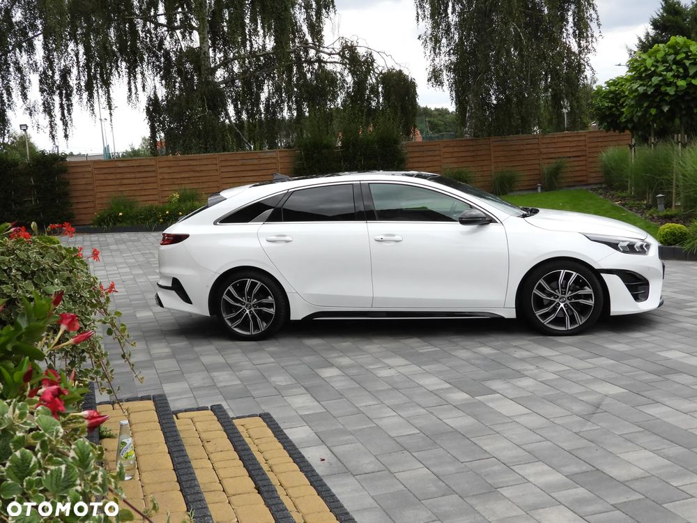 Kia ProCeed 1.5 T-GDI DCT7 OPF GT LINE - 23
