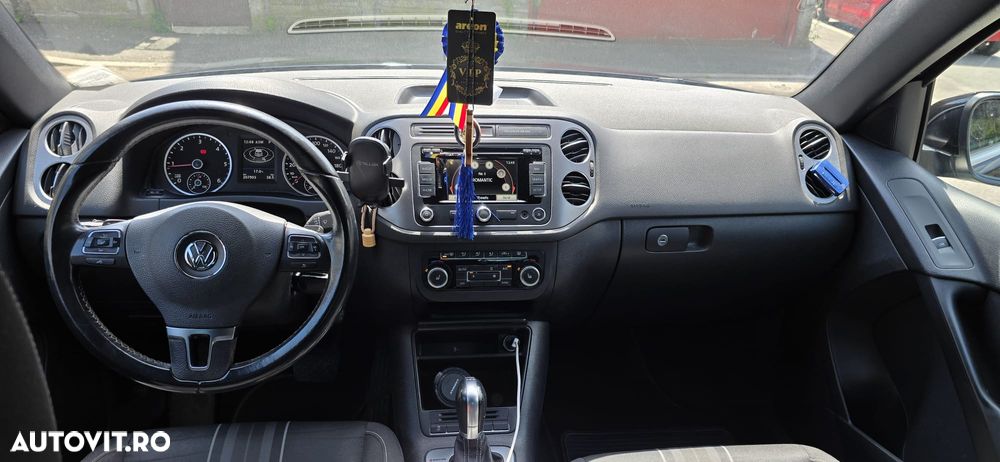 Volkswagen Tiguan - 8