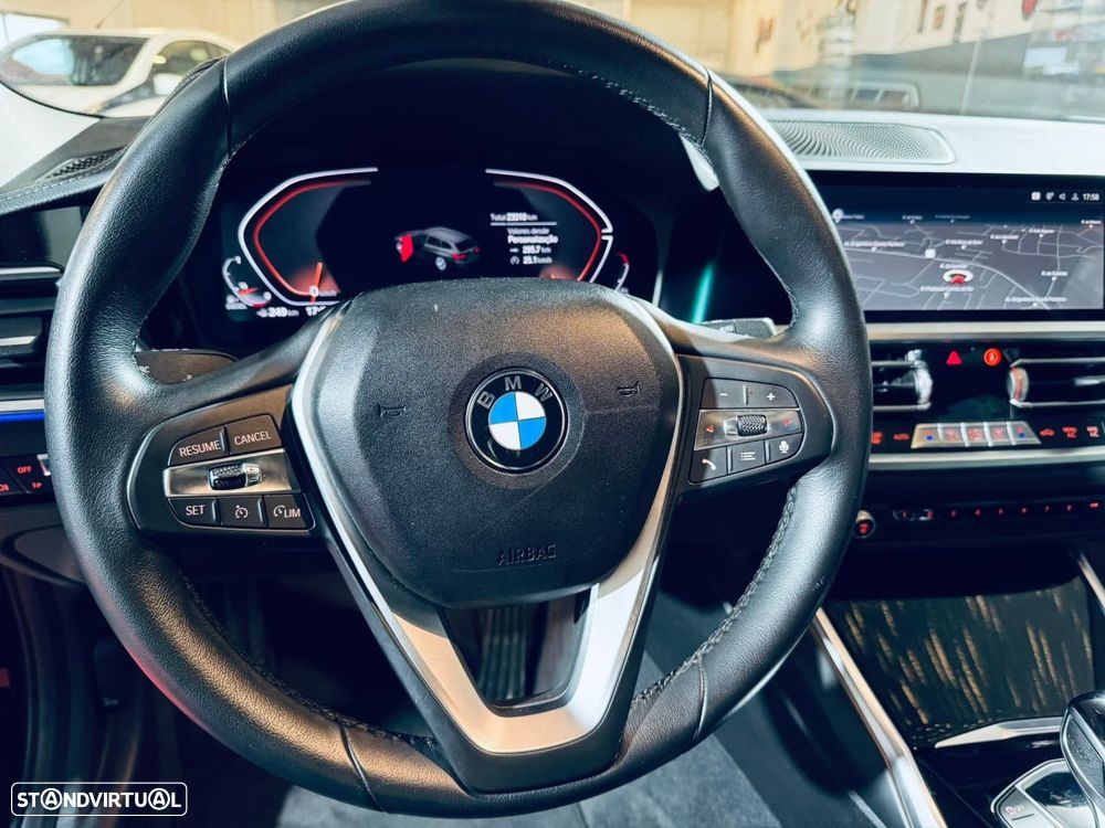 BMW 318 d Touring Line Sport Auto - 27