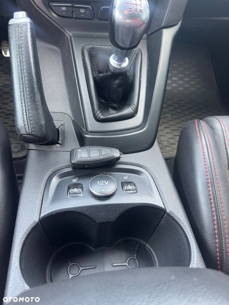 Ford Focus ST - 13
