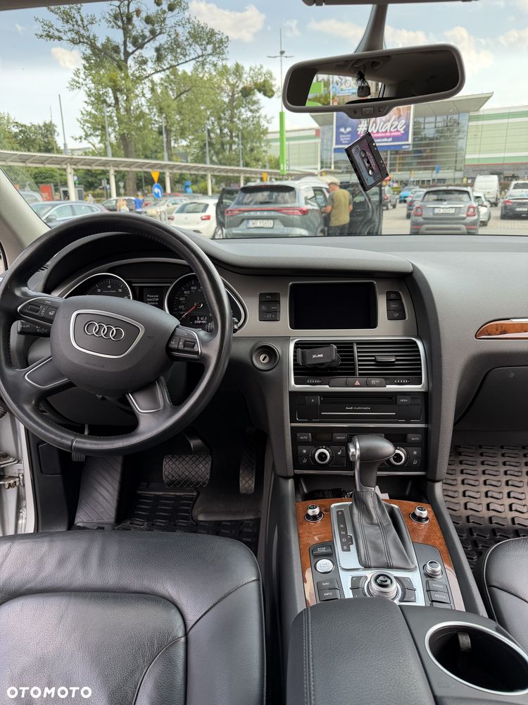 Audi Q7 - 11
