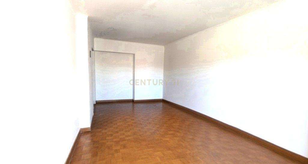 Apartamento T2  Caparica 3 andar com elevadorcom fácil acesso ás praia - Grande imagem: 5/15