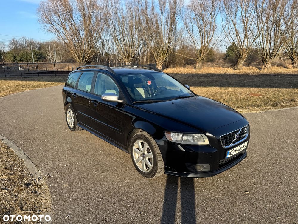 Volvo V50 2.0D R-Design Momentum - 4