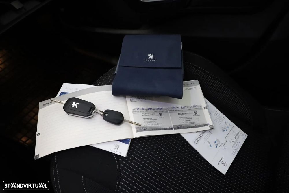 Peugeot 208 1.2 PureTech Allure EAT6 - 39