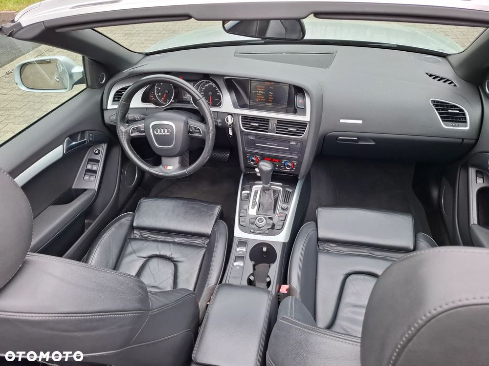 Audi A5 Cabrio - 36