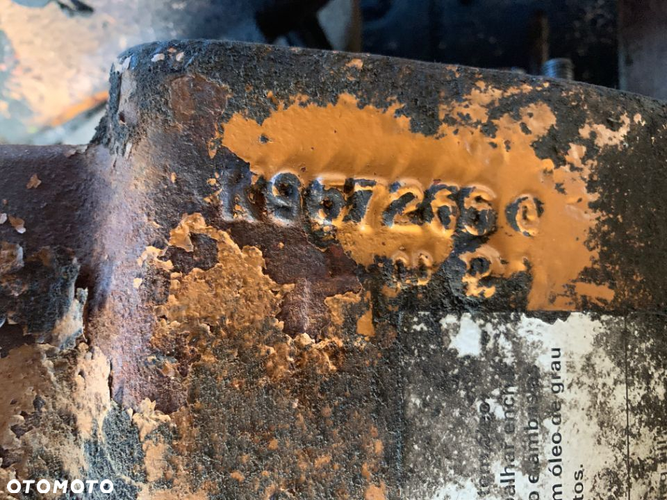 RH 953977 Zwolnica 57230RH tylnego mostu napędowego do CASE 580 G - 5