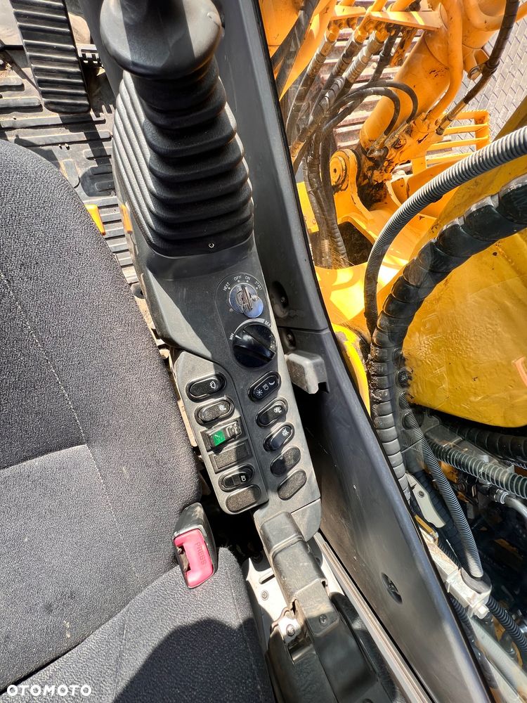 Komatsu PC 190LC -8 - 22