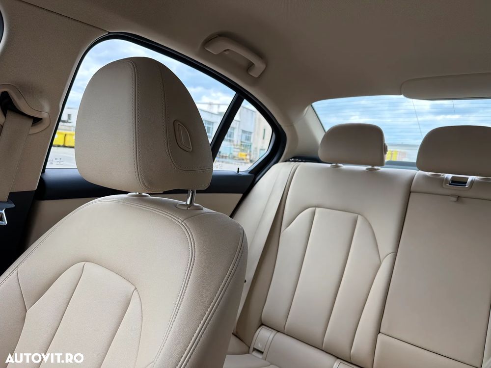 BMW Seria 3 318d Aut. Advantage - 30