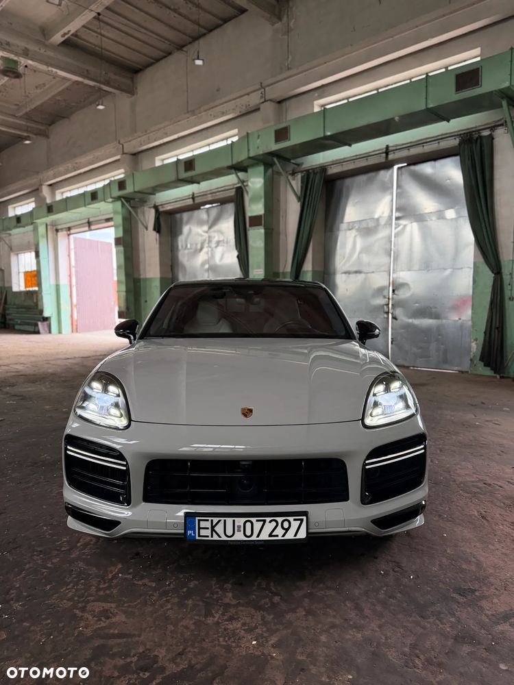 Porsche Cayenne - 8