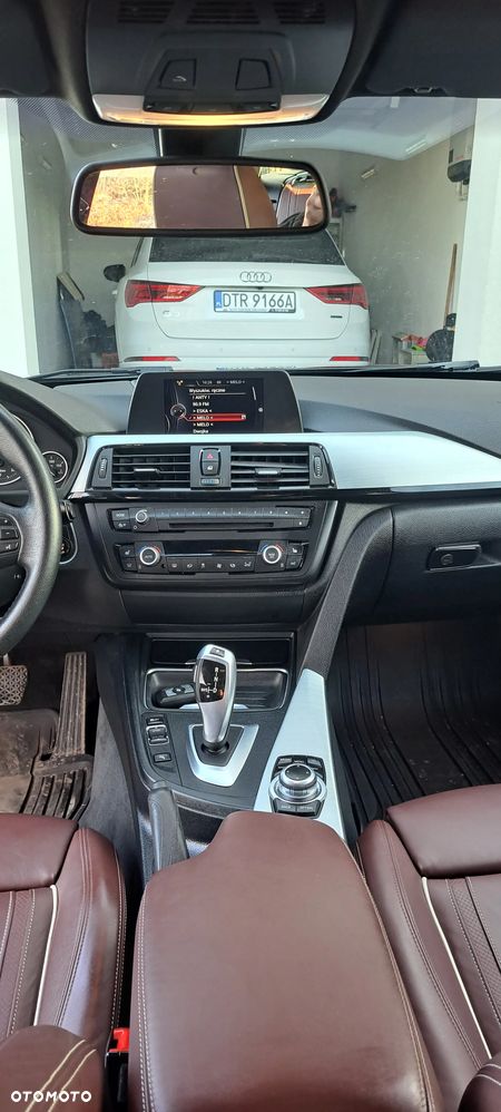 BMW Seria 3 335d xDrive Sport-Aut Sport Line - 2