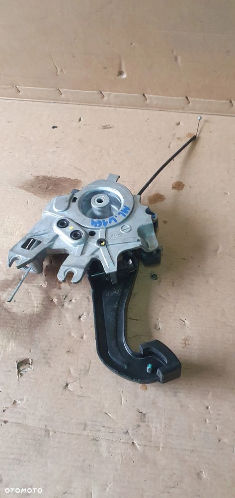 Pedał hamulca postojowego ręcznego Mercedes ML W164 A1644200784 - 2