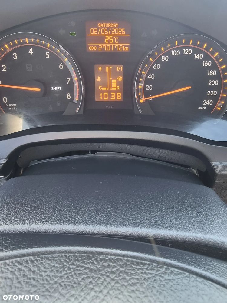 Toyota Avensis - 9