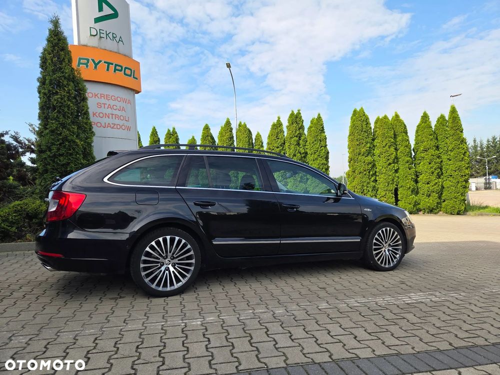 Skoda Superb Combi 3.6 V6 4x4 DSG L&K - 4