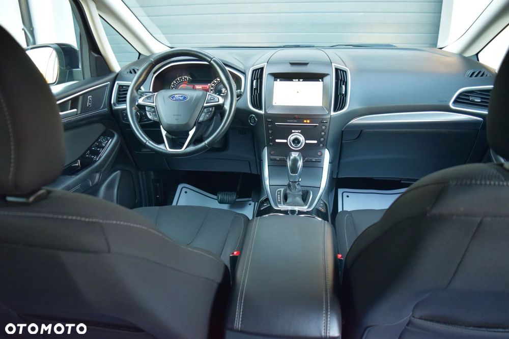 Ford S-Max 2.0 TDCi Titanium PowerShift - 34
