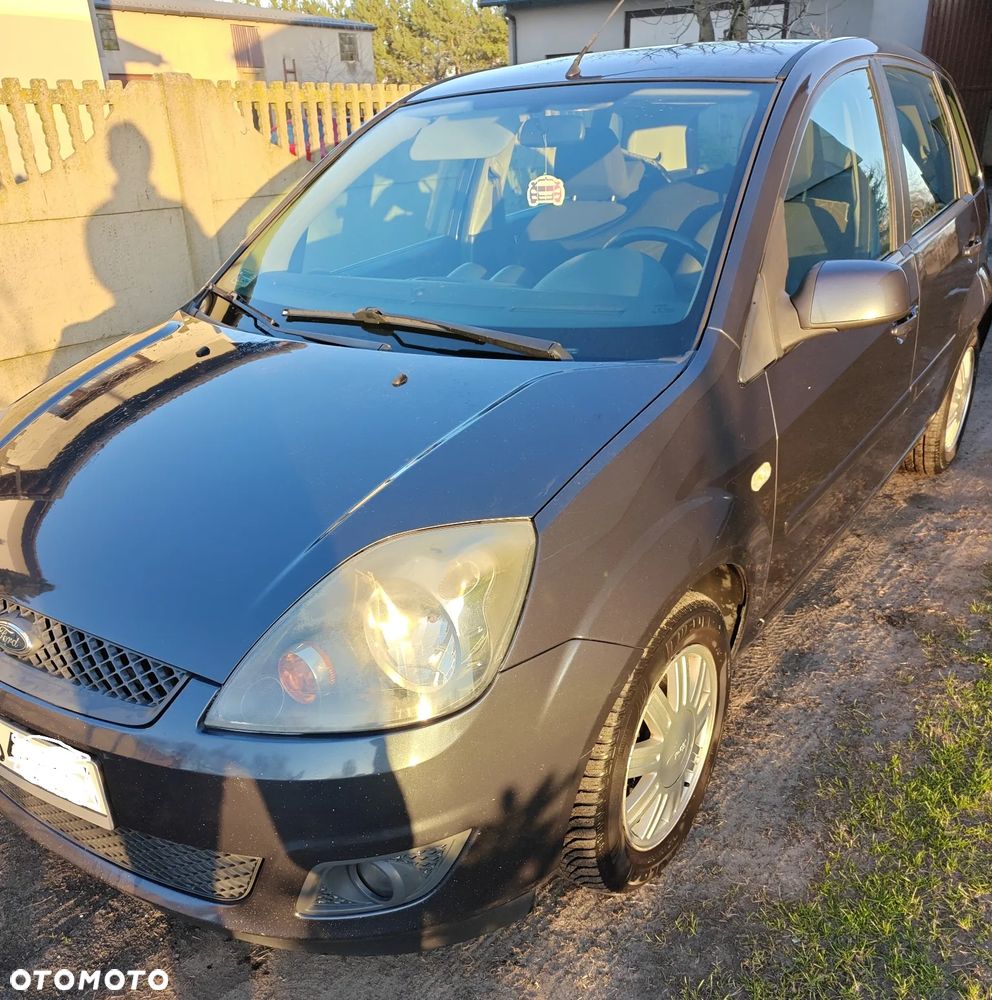 Ford Fiesta 1.4 Trend - 2