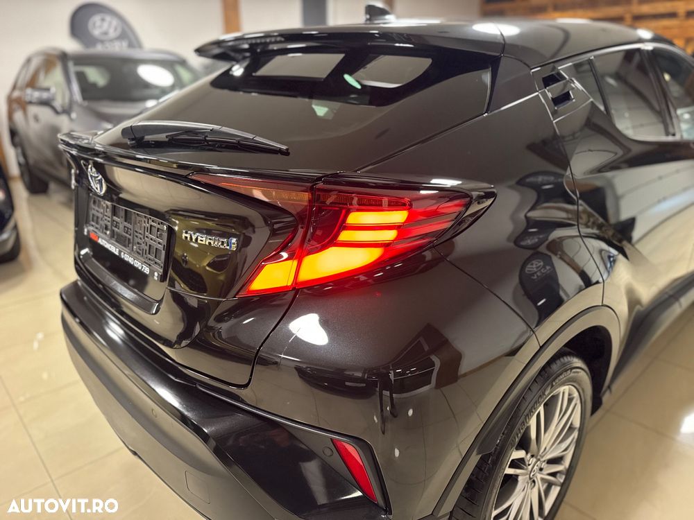 Toyota C-HR Lounge - 33