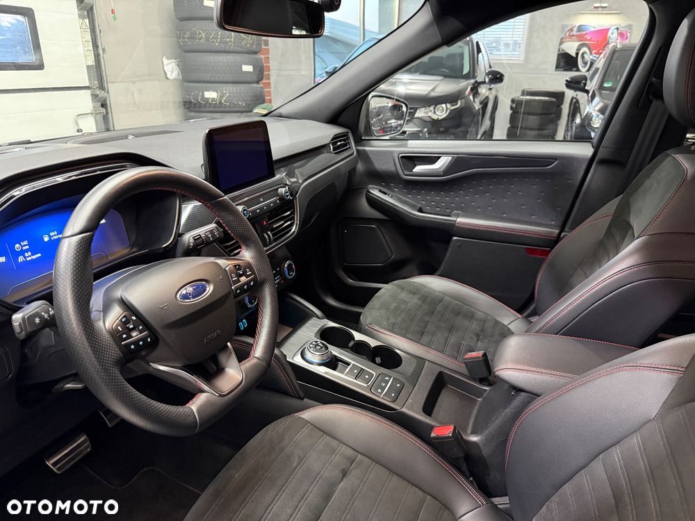 Ford Kuga 2.5 Duratec PHEV ST-LINE - 17