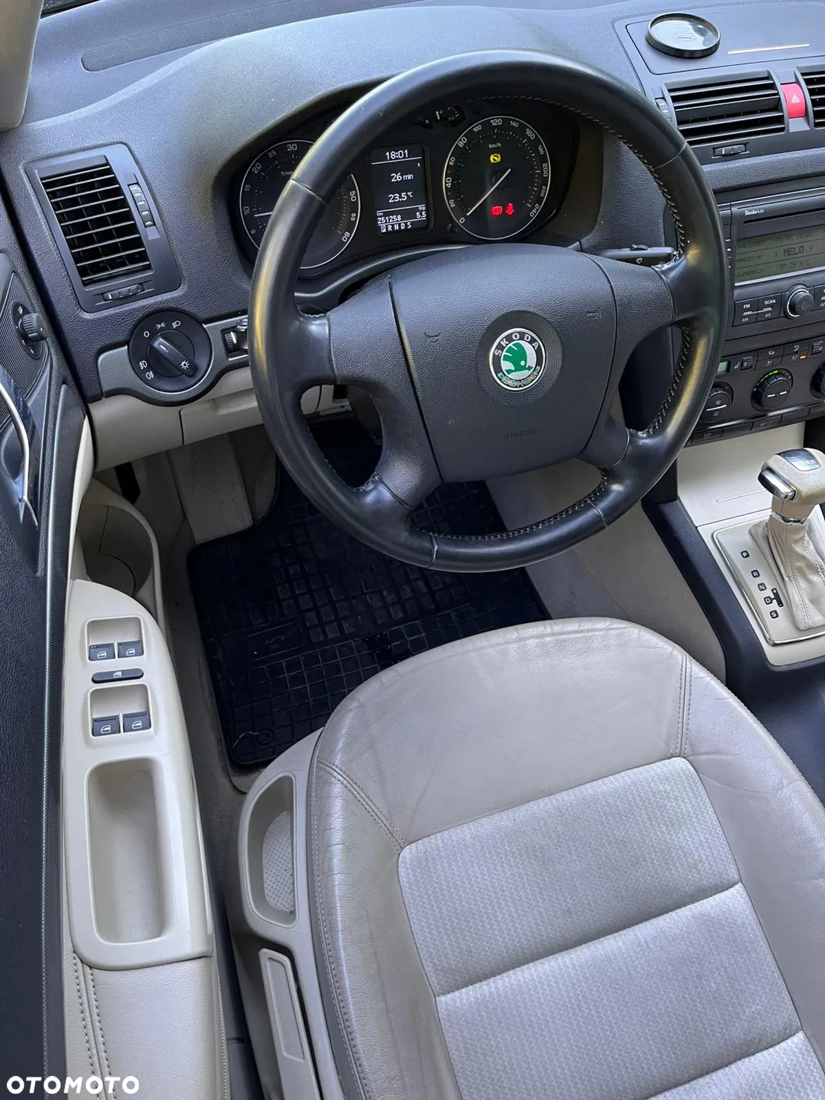 Skoda Octavia Combi 1.9 TDI DSG Elegance - 12