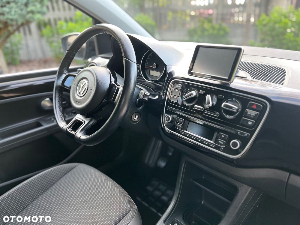 Volkswagen up! - 8