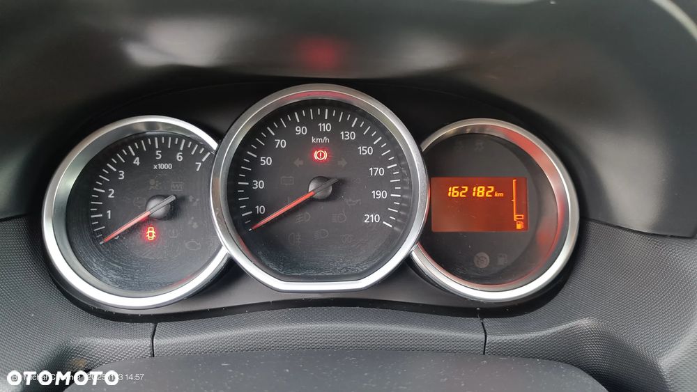 Dacia Duster 1.6 SCe Laureate S&S - 14