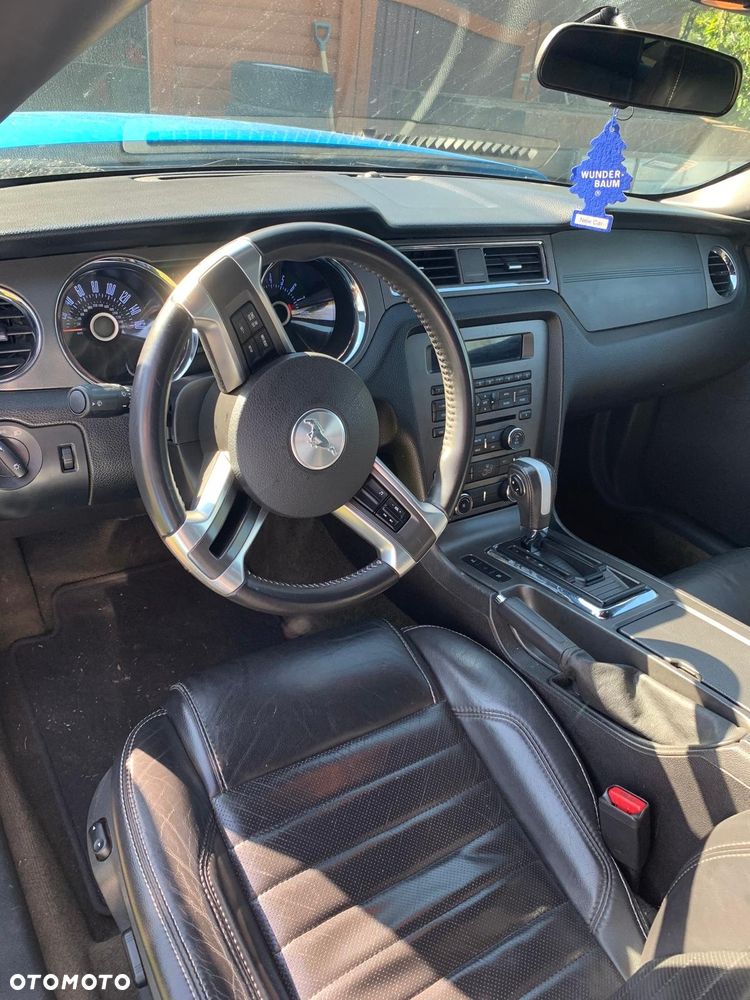 Ford Mustang - 6
