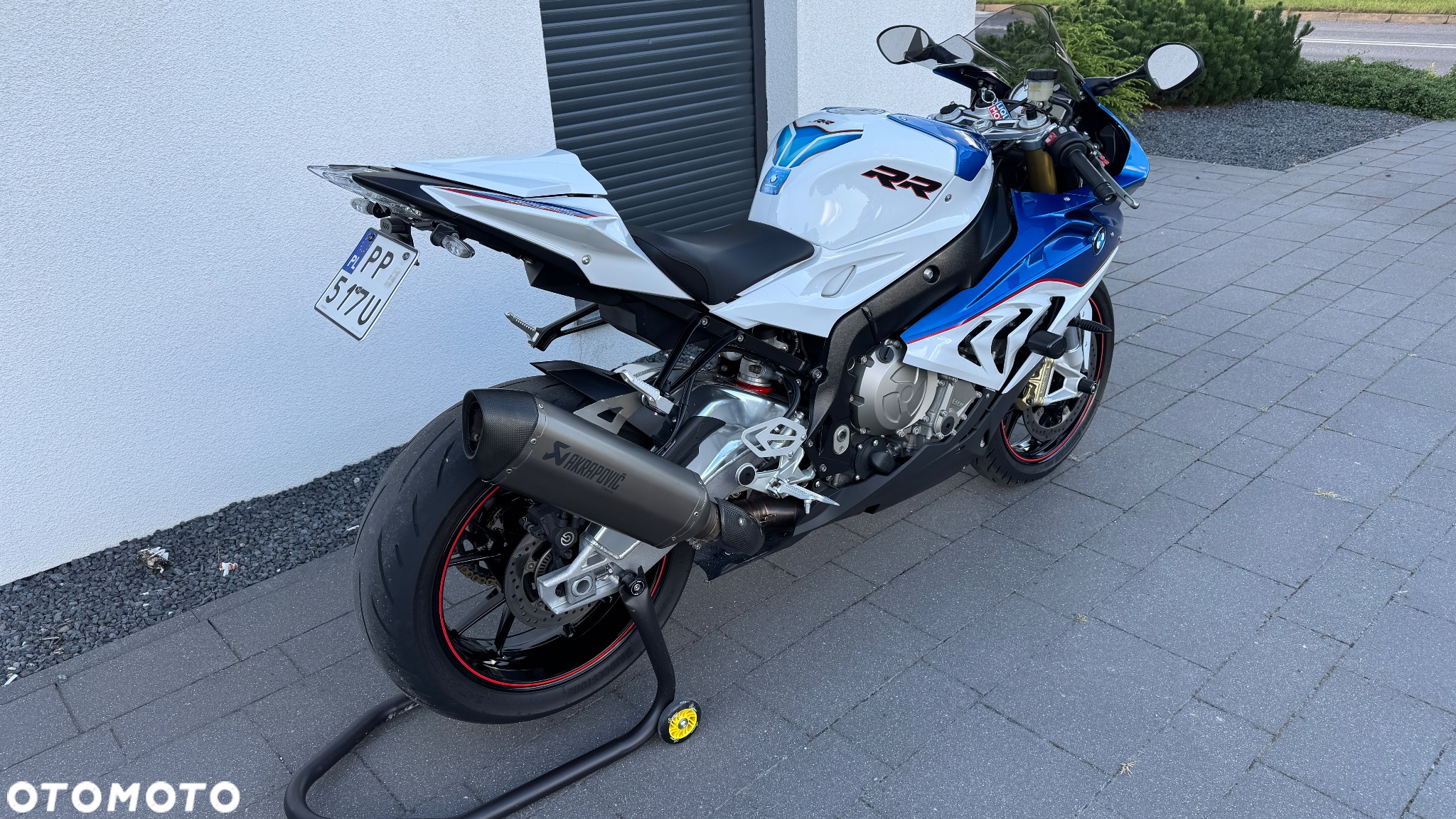 BMW S - 16