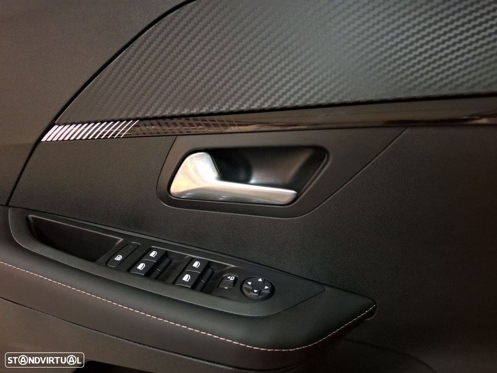 Peugeot e-208 51 kWh Allure - 25