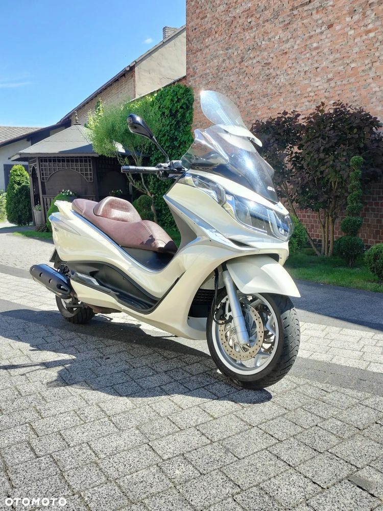 Piaggio X10 - 3