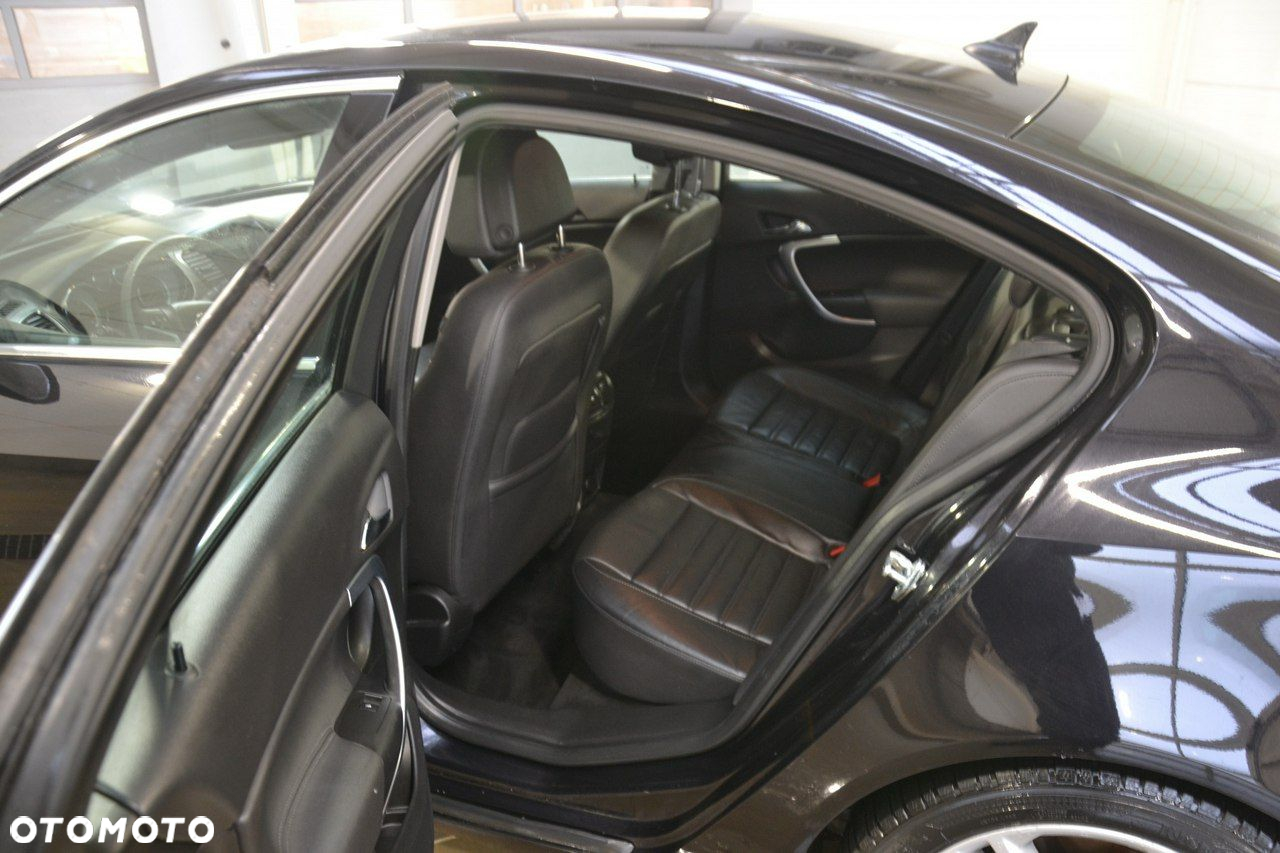 Opel Insignia - 18