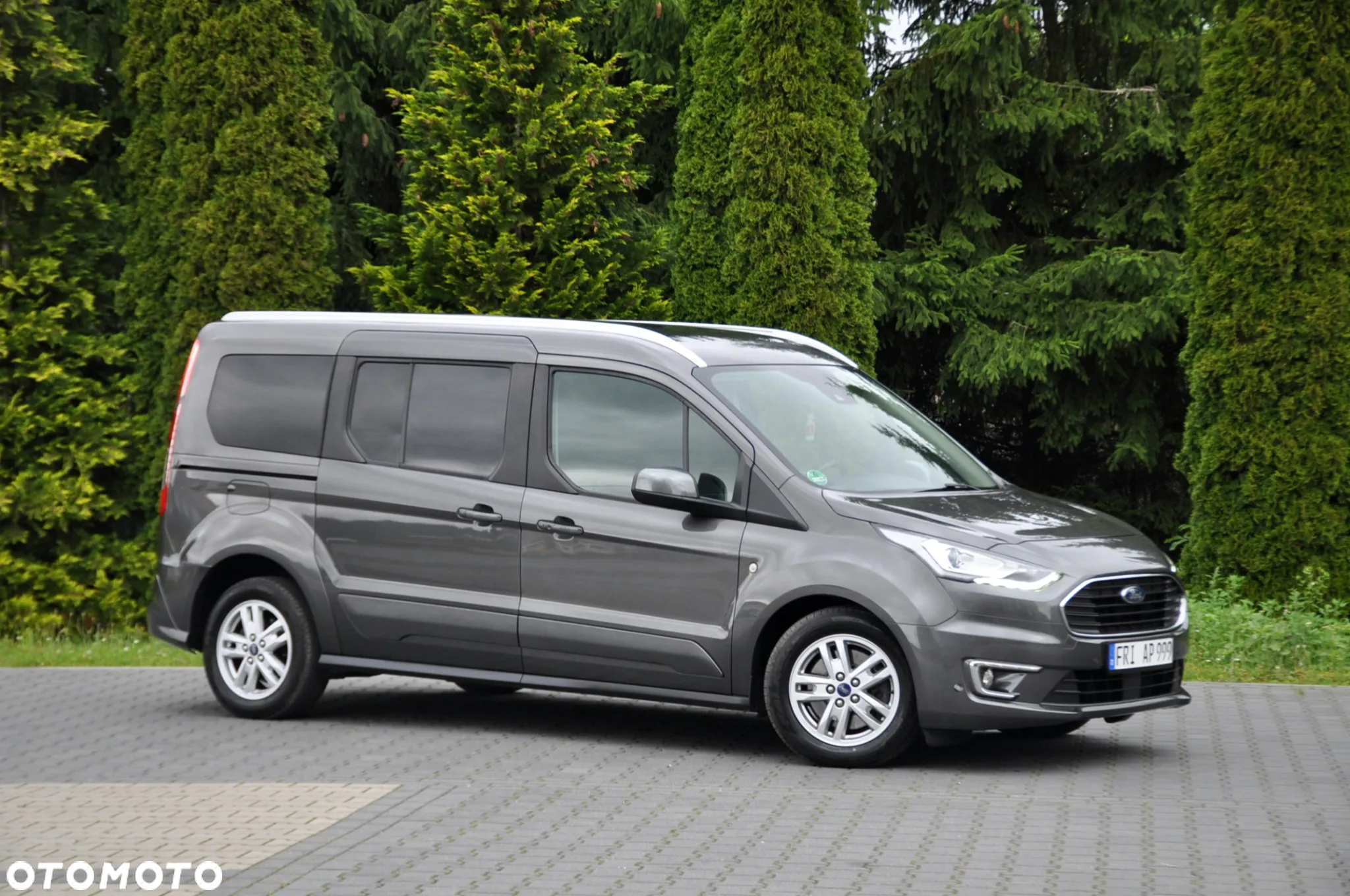 Ford Tourneo Connect 1.5 TDCi Start-Stop Titanium - 4