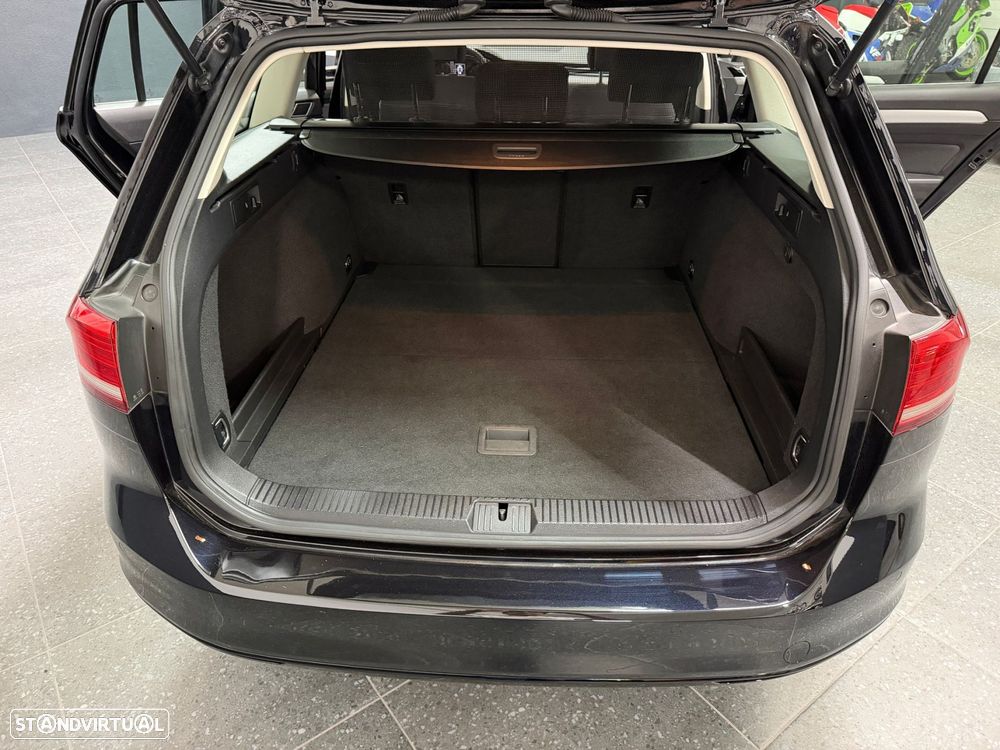VW Passat Variant 1.6 TDI Confortline - 15
