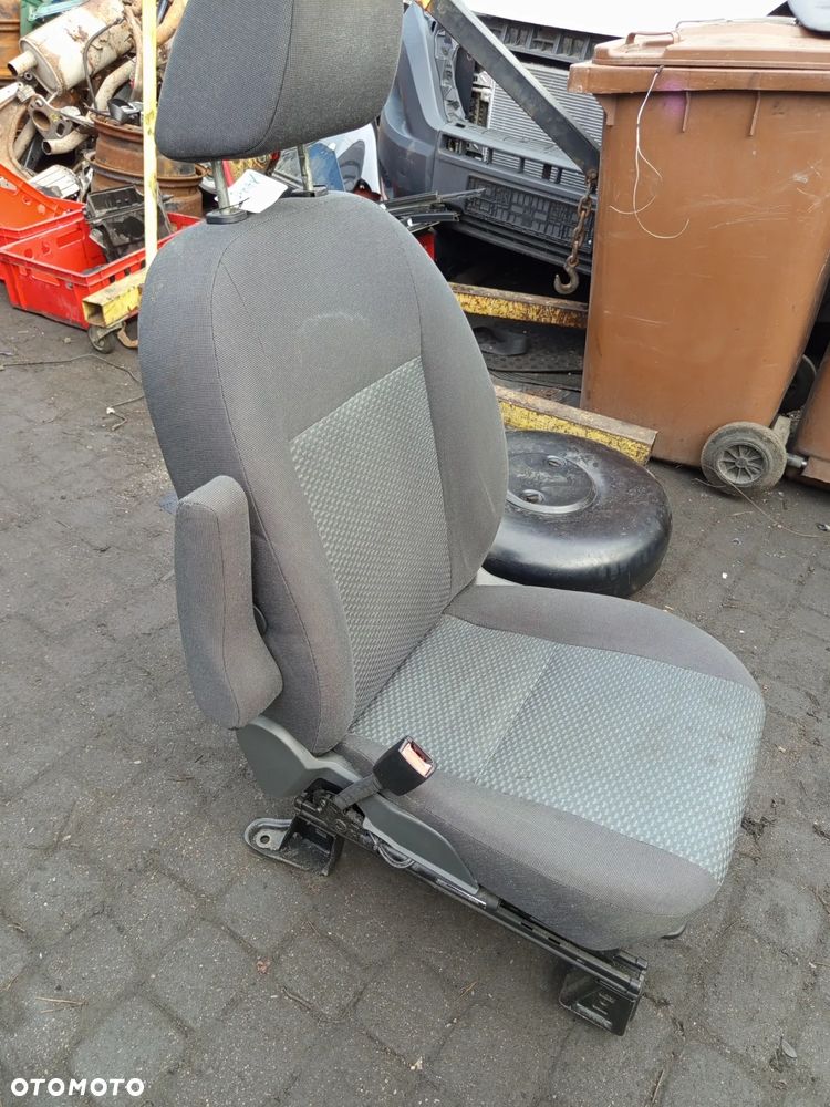 FOTEL KIEROWCY FORD FOCUS C-MAX 03-07 - 3