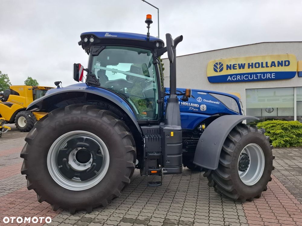New Holland T7.270 AutoCommand - 5