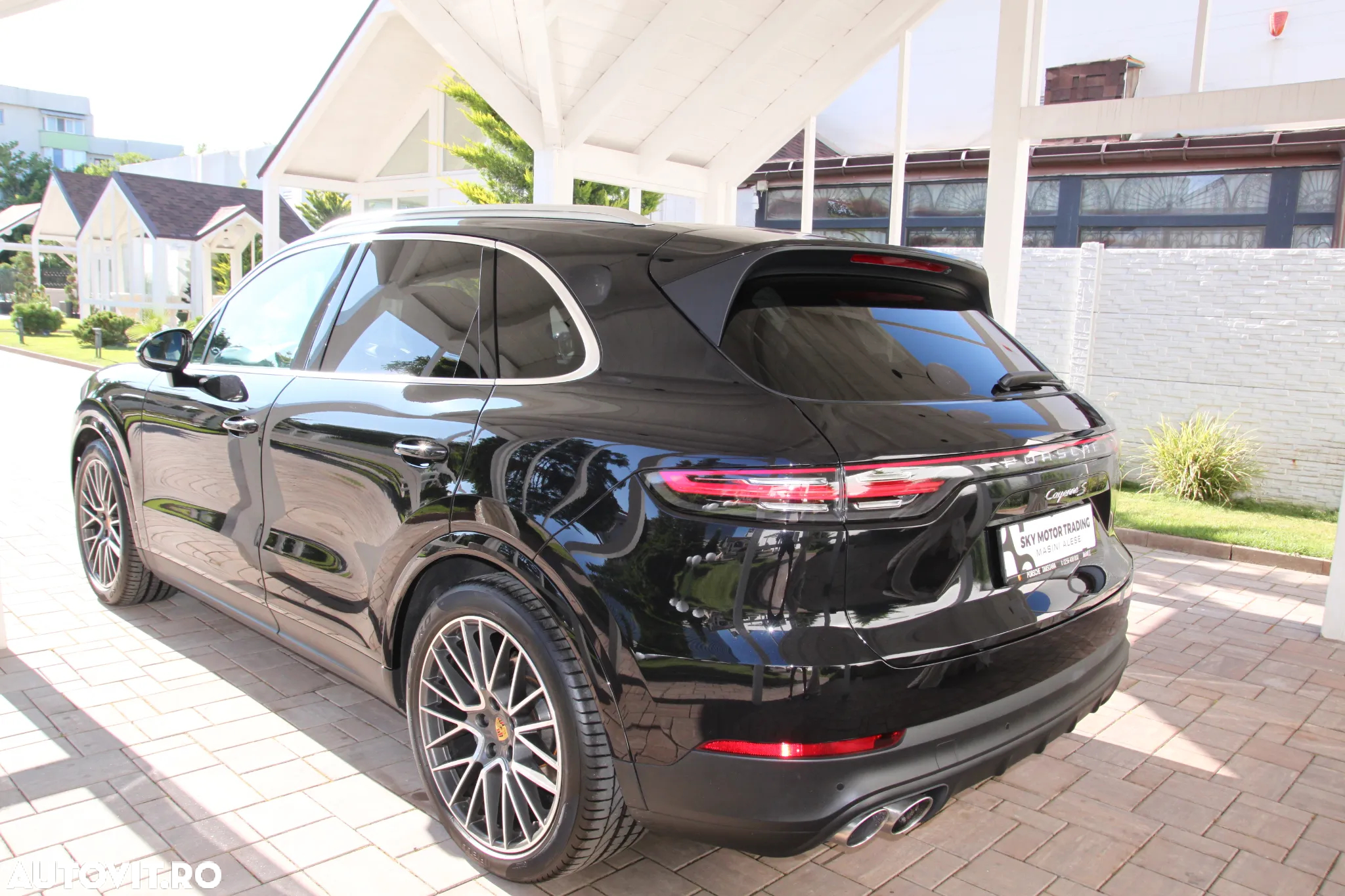 Porsche Cayenne S - 31