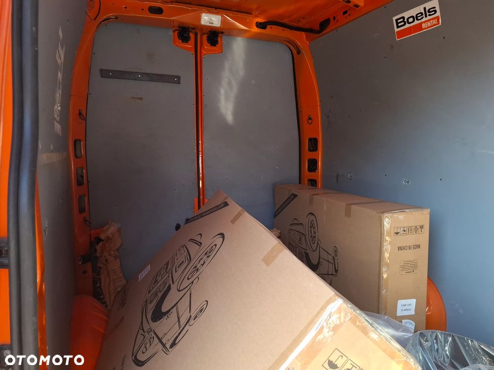 Opel Movano - 8