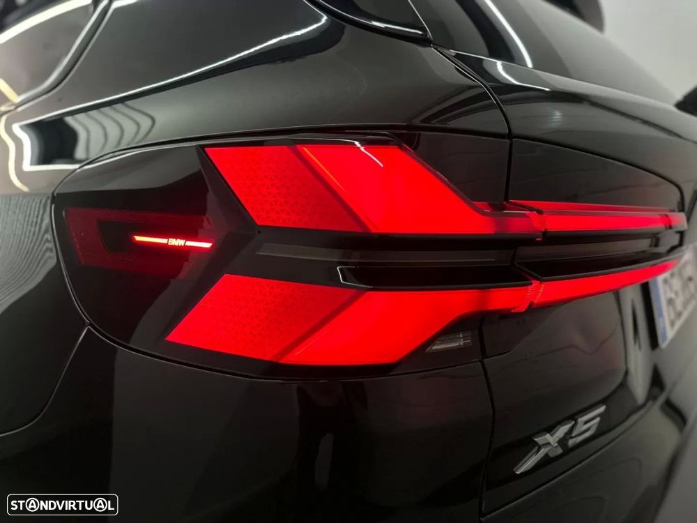 BMW X5 50 e xDrive Edição Desportiva M - 10