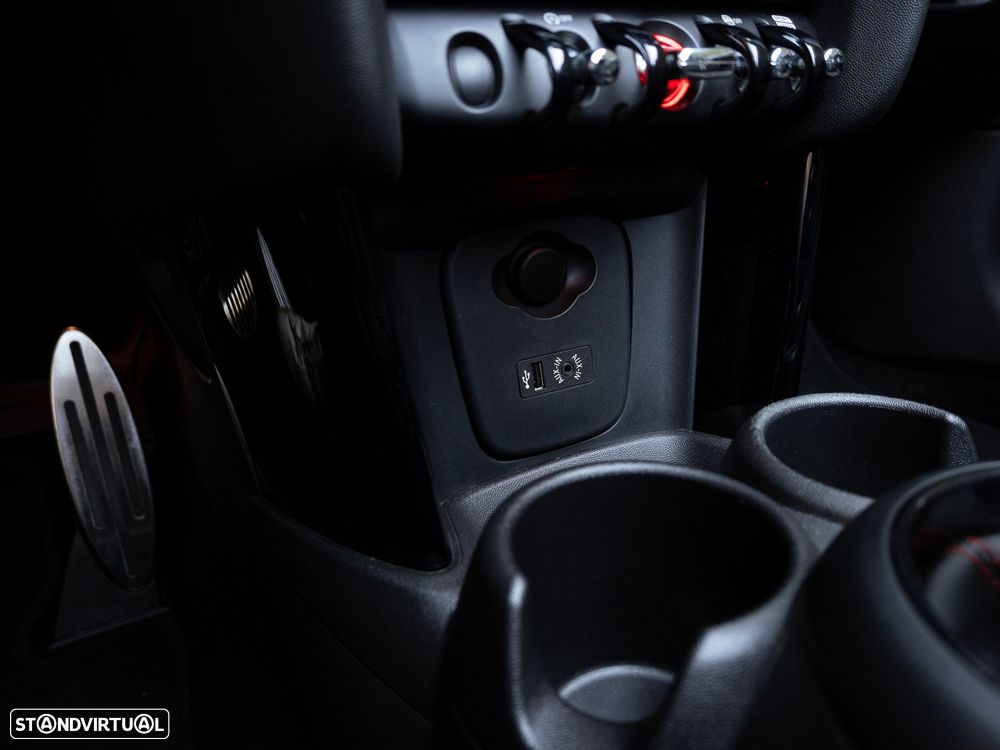 MINI Cabrio John Cooper Works Auto Desportiva - 45