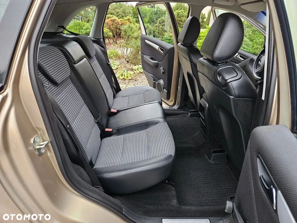 Mercedes-Benz Klasa B - 19