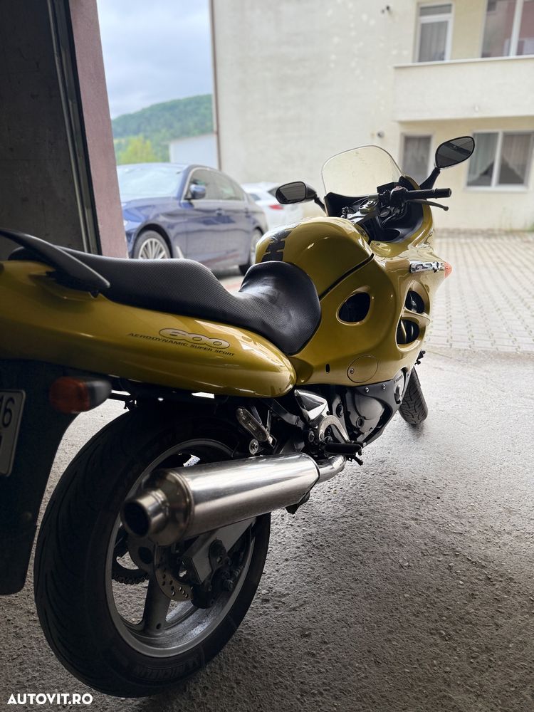 Suzuki GSX 600F Katana - 4
