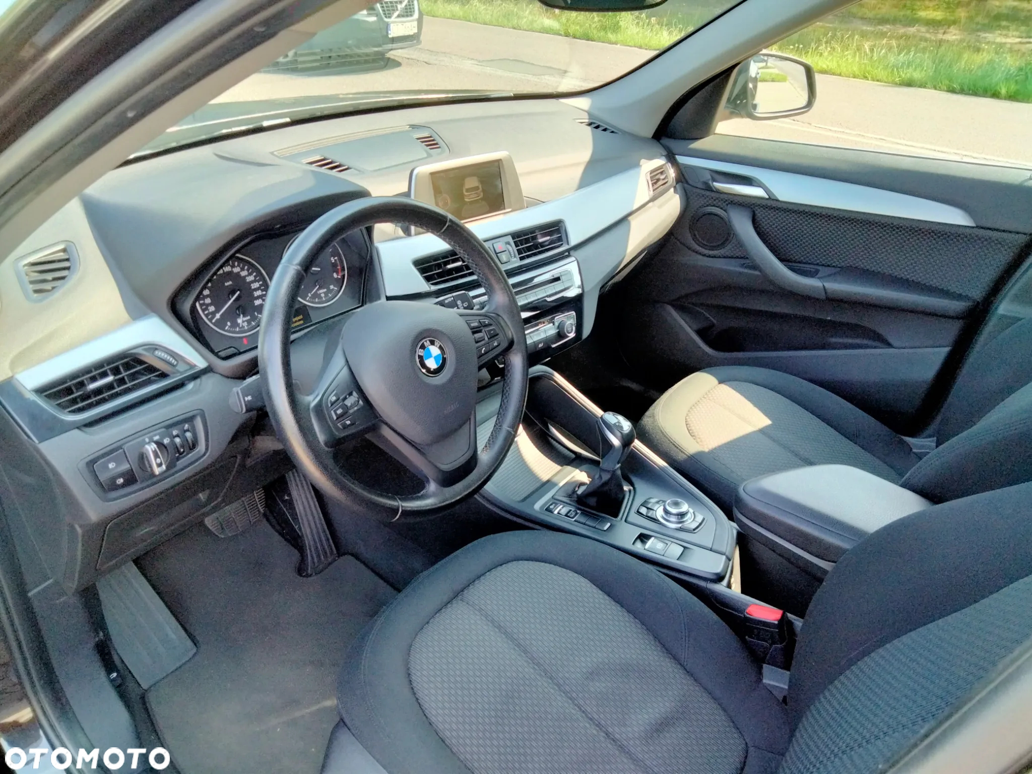 BMW X1 sDrive18d Advantage - 12