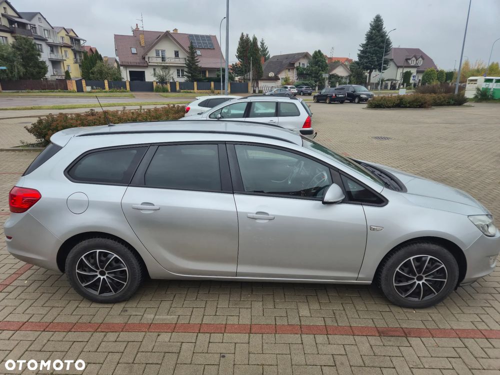 Opel Astra - 16