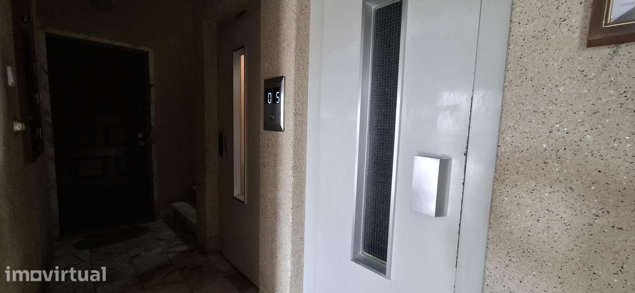 Imóvel T3 em Agualva – Atualmente Arrendado - Grande imagem: 3/20
