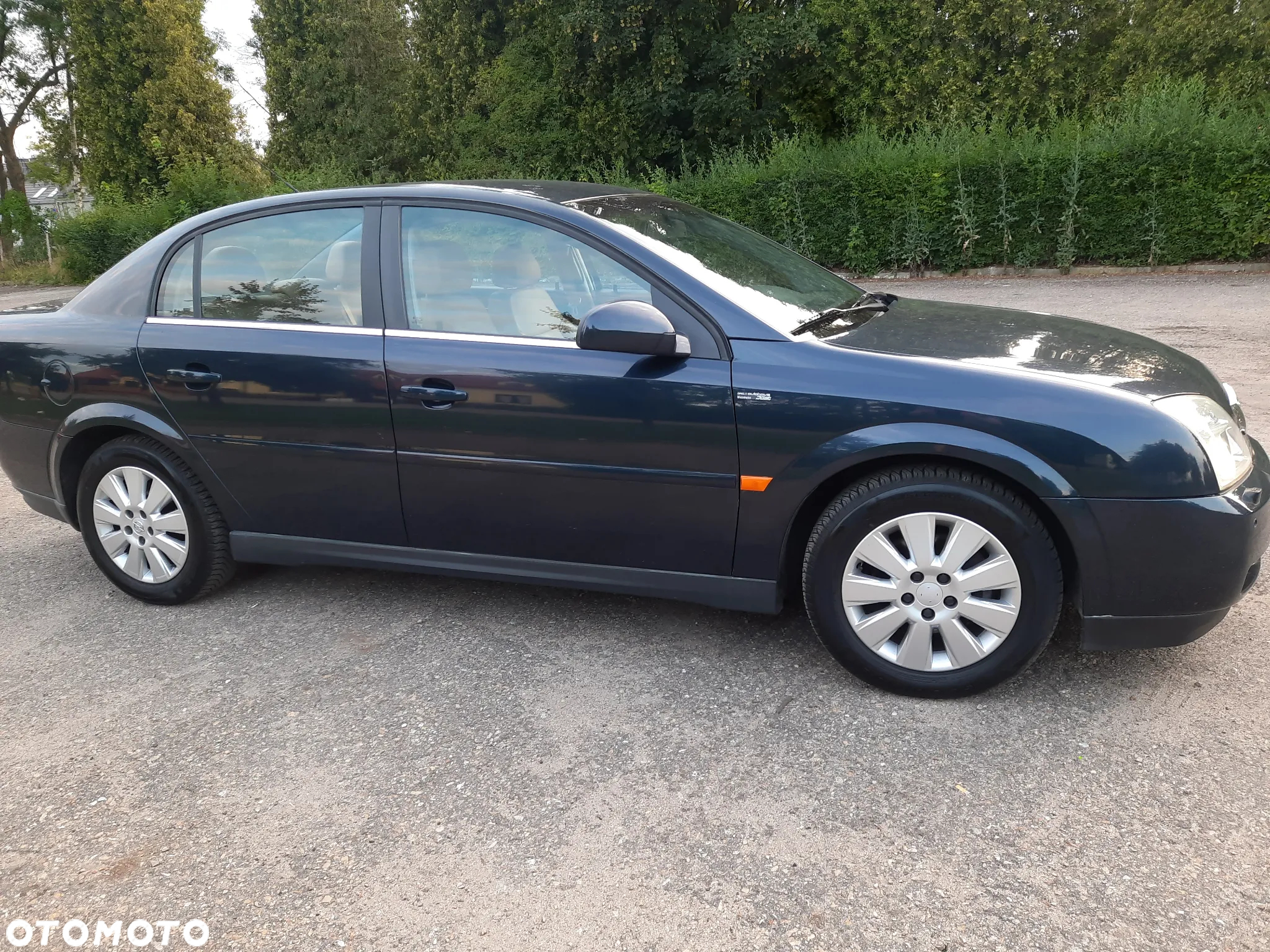 Opel Vectra 2.2 Essentia - 10