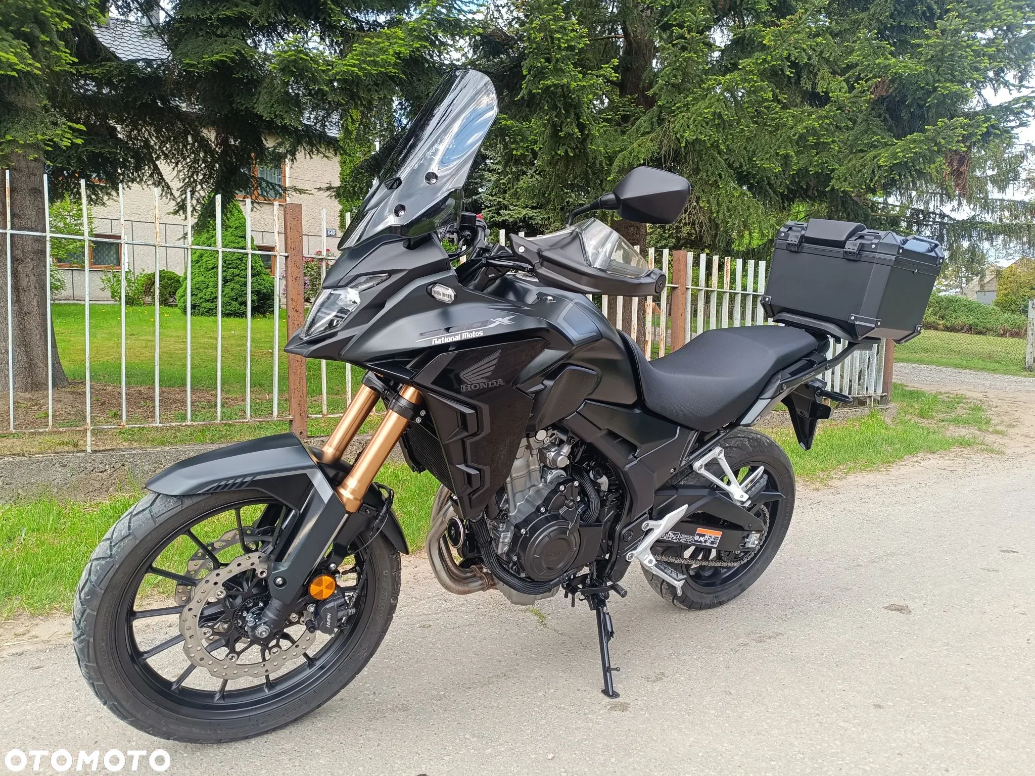 Honda CB - 1