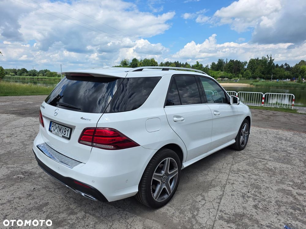 Mercedes-Benz GLE 250 d 4-Matic - 2